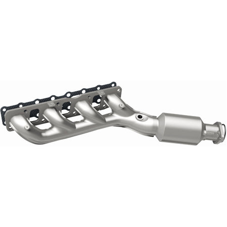 MagnaFlow Exhaust Products 5582380 - California CARB Manifold Catalytic Converter 1