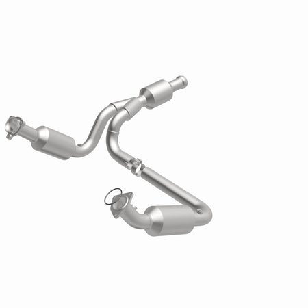 MagnaFlow Exhaust Products 5582578 - California CARB Direct-Fit Catalytic Converter 5