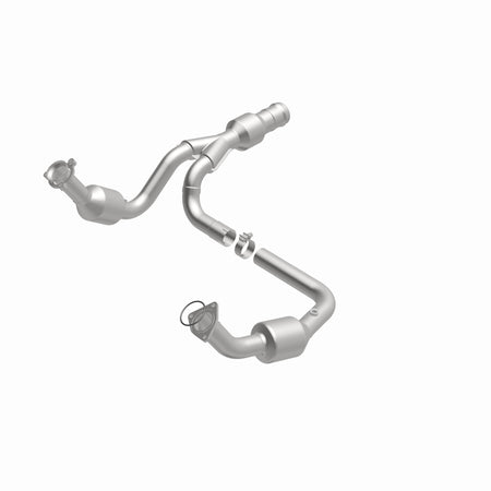 MagnaFlow Exhaust Products 5582616 - California CARB Direct-Fit Catalytic Converter 1