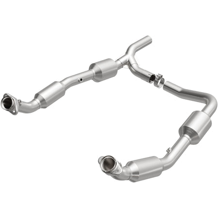MagnaFlow Exhaust Products 5582640 - California CARB Direct-Fit Catalytic Converter 18