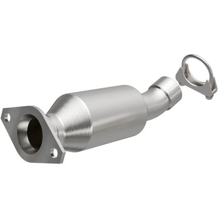 MagnaFlow Exhaust Products 5671448 - California CARB Direct-Fit Catalytic Converter 1
