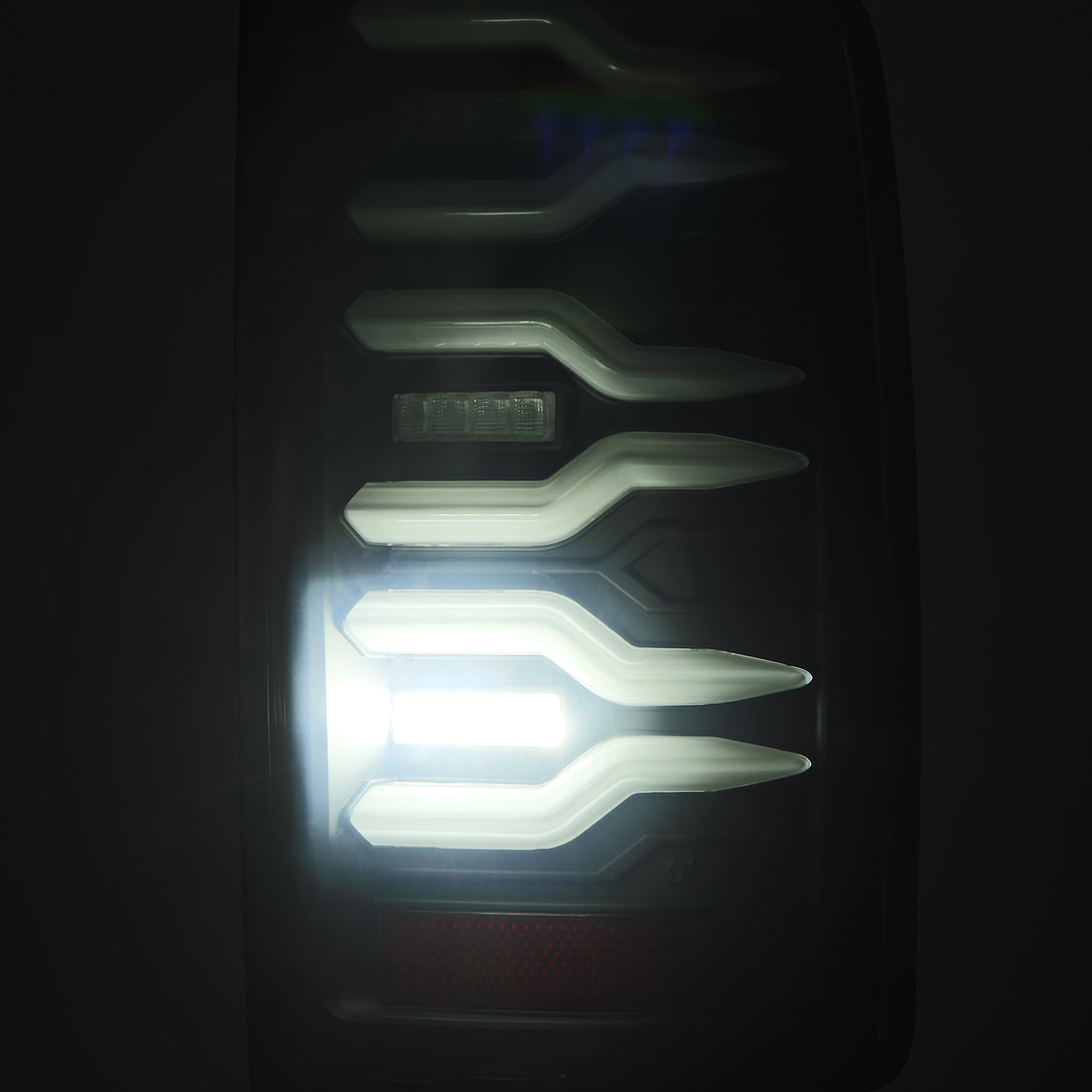 AlphaRex 641040 - LED Taillights Black