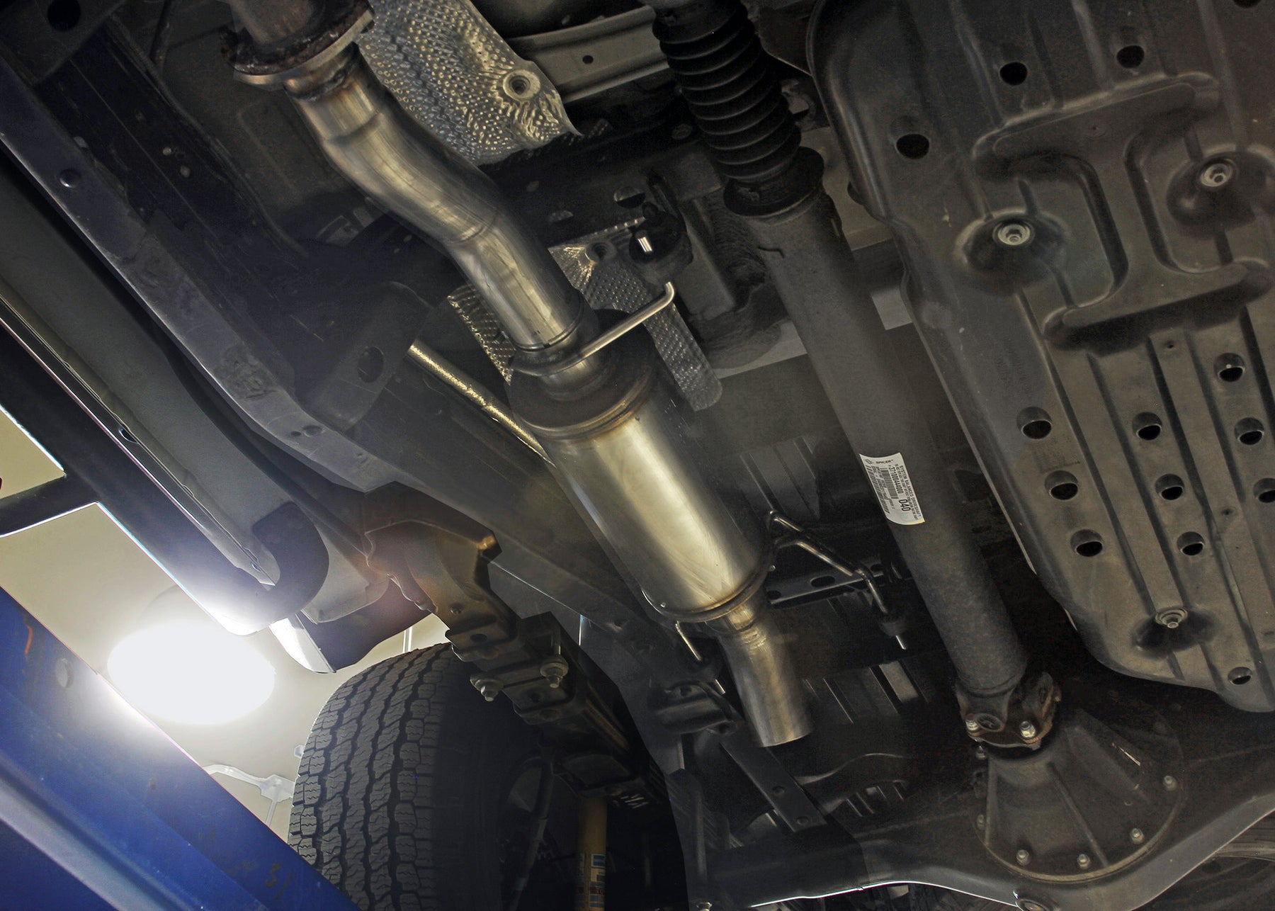 Flowmaster 717970 - Flow Fx Extreme Cat-Back Exhaust System 2016-2023 Toyota Tacoma 3.5L Flow Fx Extreme, Stainless Steel, 3.0 Inch High Clearance