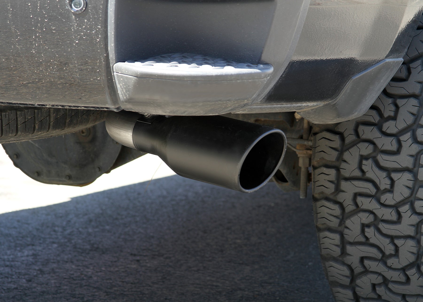 Flowmaster 717988 Flow Fx Cat-Back Exhaust System Dual Side Exit Stainless Steel