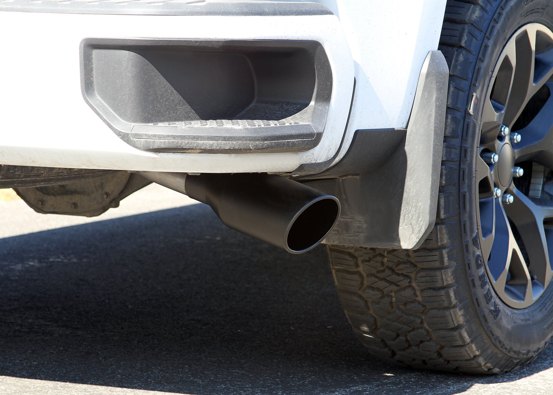 Flowmaster 718114 - Flow Fx Cat-Back Exhaust System Fits 2019-2026 GM 1500 2.7-Liter Cat-Back, Dual Side Exit, Stainless Steel Exhaust System Flowmaster 3