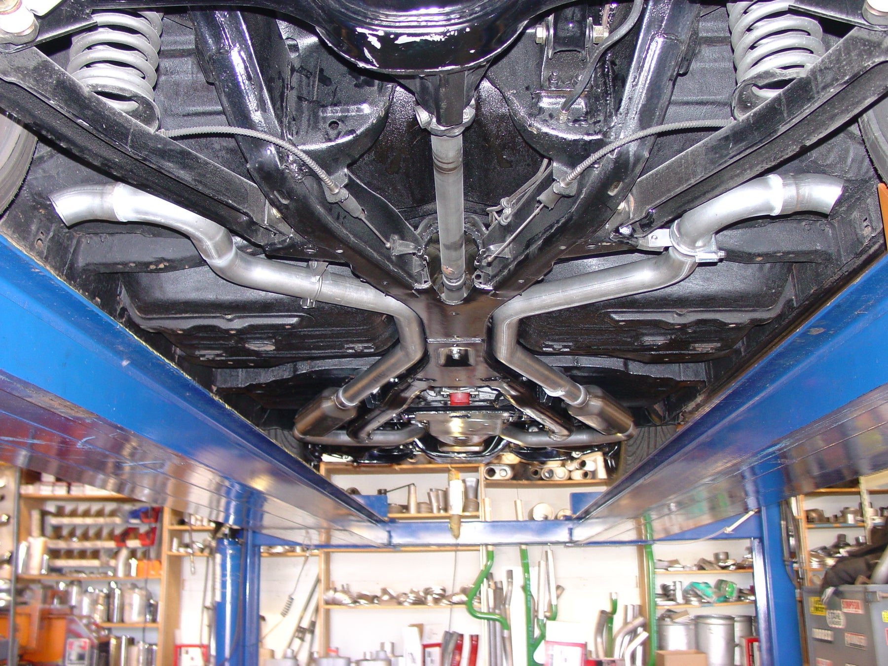 Flowmaster 817413 - Crossmember-Back Exhaust System Fits 1959-1964 Impala, Biscayne, Bel Air With V8 Engine Moderate To Mild Sound Flowmaster 2