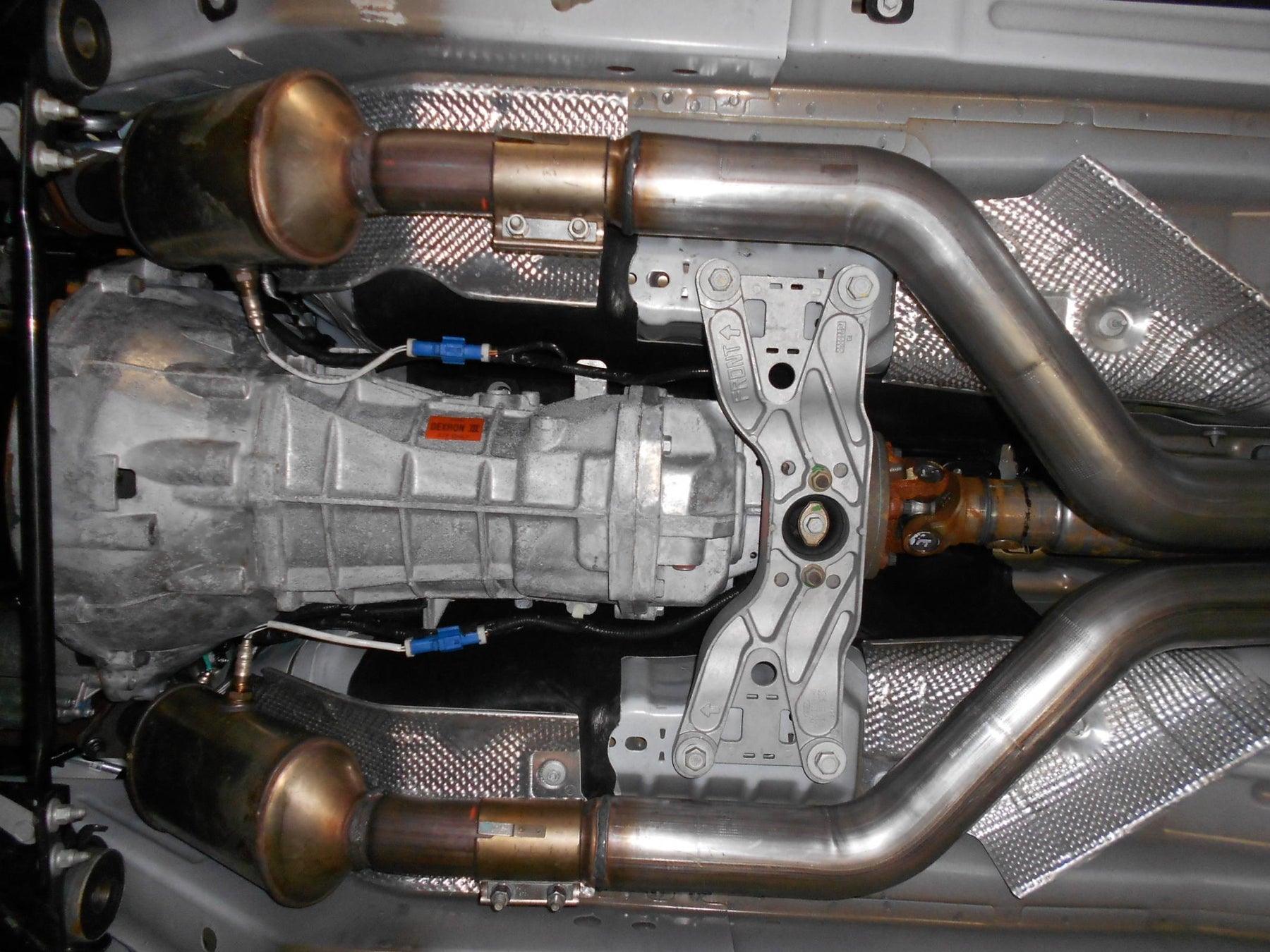 Flowmaster 817494 American Thunder Cat-Back Exhaust System 3.00-Inch Mandrel Bent Pipes Scavenger Series X-Pipe