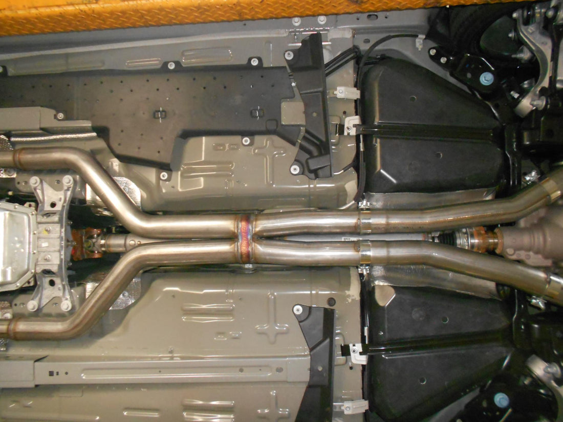 Flowmaster 817730 American Thunder Cat-Back Exhaust System 3.0-Inch Stainless Steel