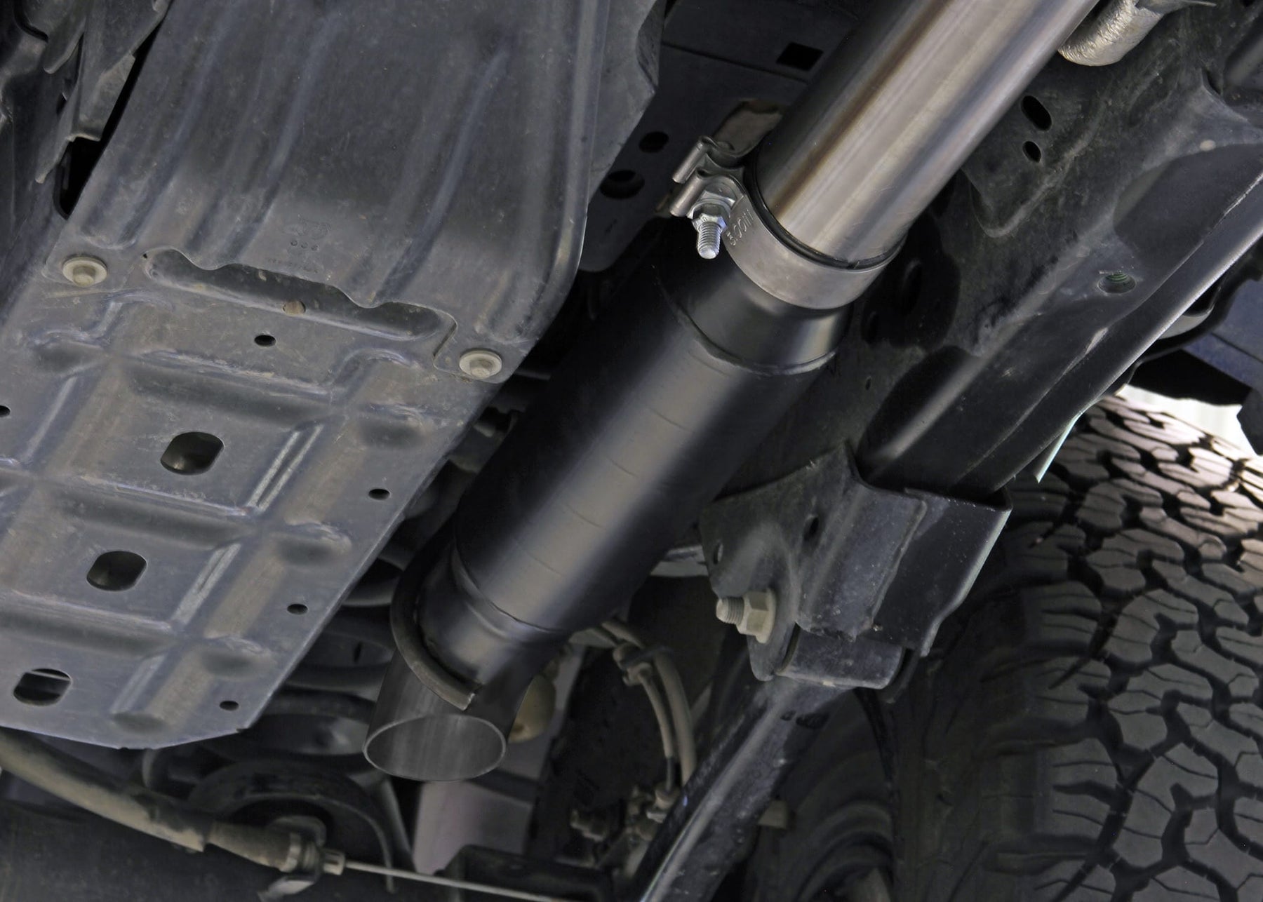Flowmaster NA Flowmaster 818109 - Outlaw Extreme Cat-Back Exhaust System Fits 2018-2026 Jeep Wrangler Jl 2.0T Outlaw Extreme Stainless Steel 3.0 Inch Cat-Back Exhaust System Flowmaster