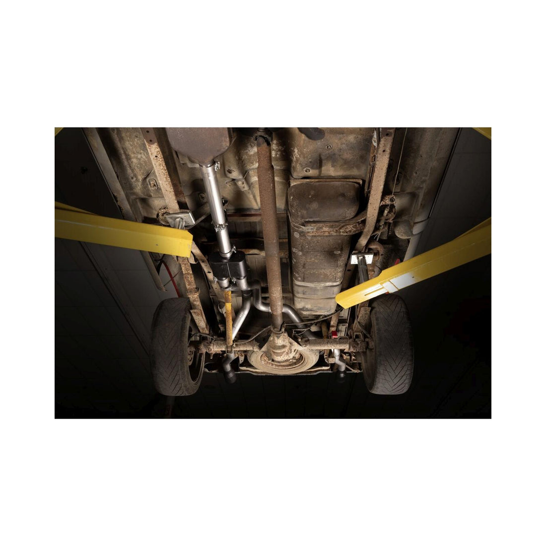 Flowmaster 818192 - Exhaust System Kit
