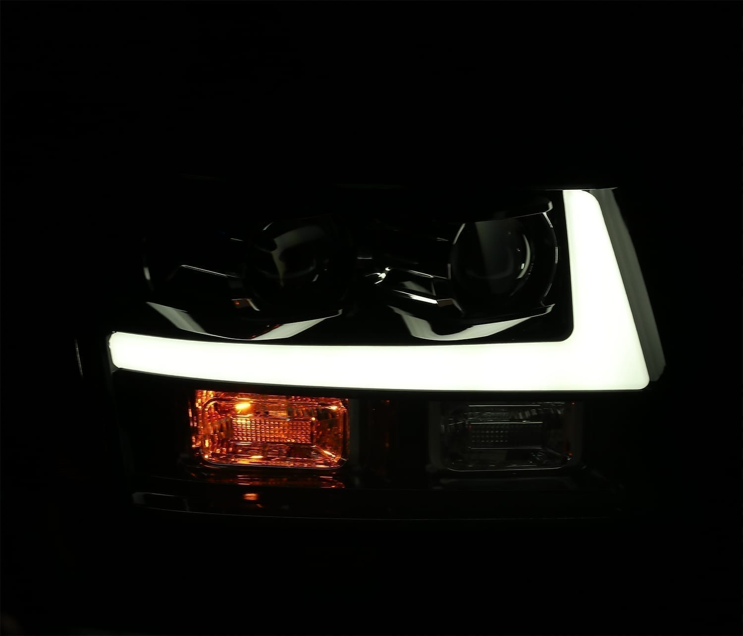 AlphaRex AlphaRex 880297 Headlight Assembly