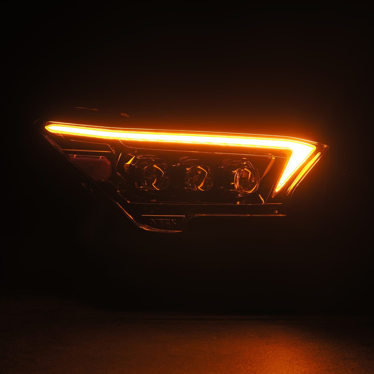 AlphaRex 880332 - Headlight Assembly