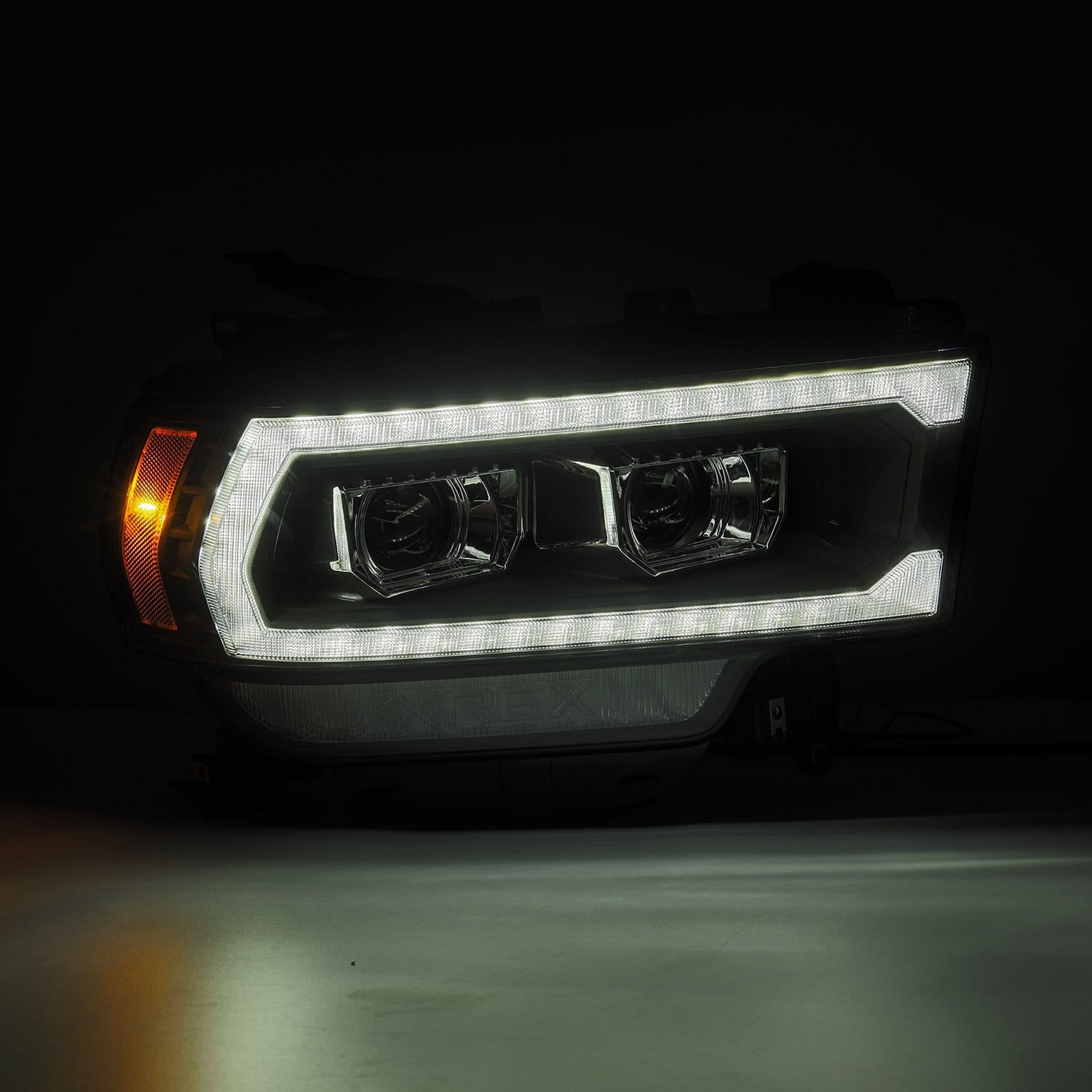 AlphaRex AlphaRex 880547 Headlight Assembly