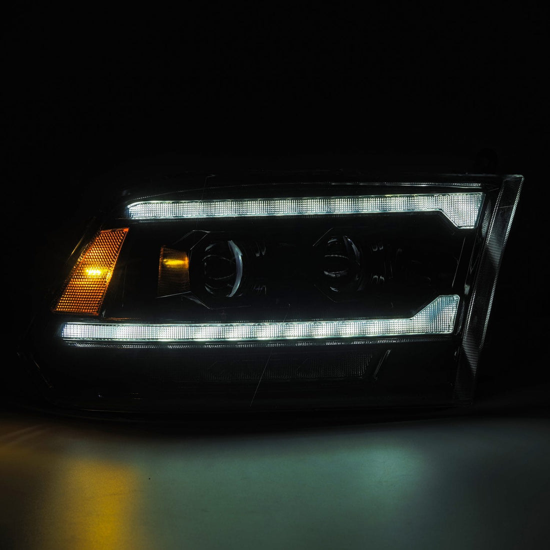 AlphaRex AlphaRex 880563 Headlight Assembly