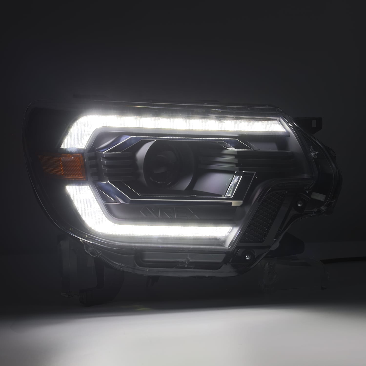 AlphaRex AlphaRex 880748 Headlight Assembly