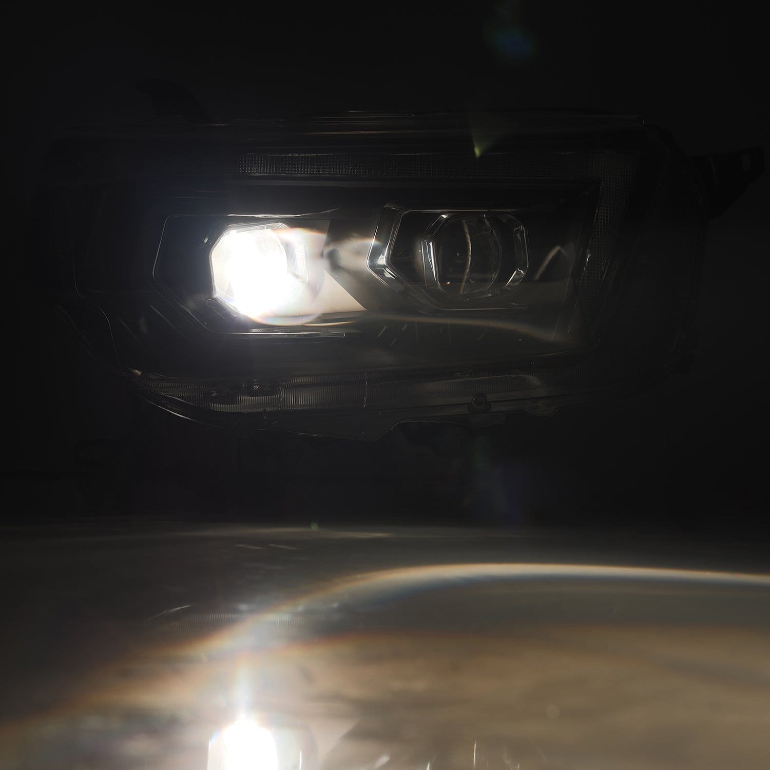 AlphaRex AlphaRex 880755 Headlight Assembly