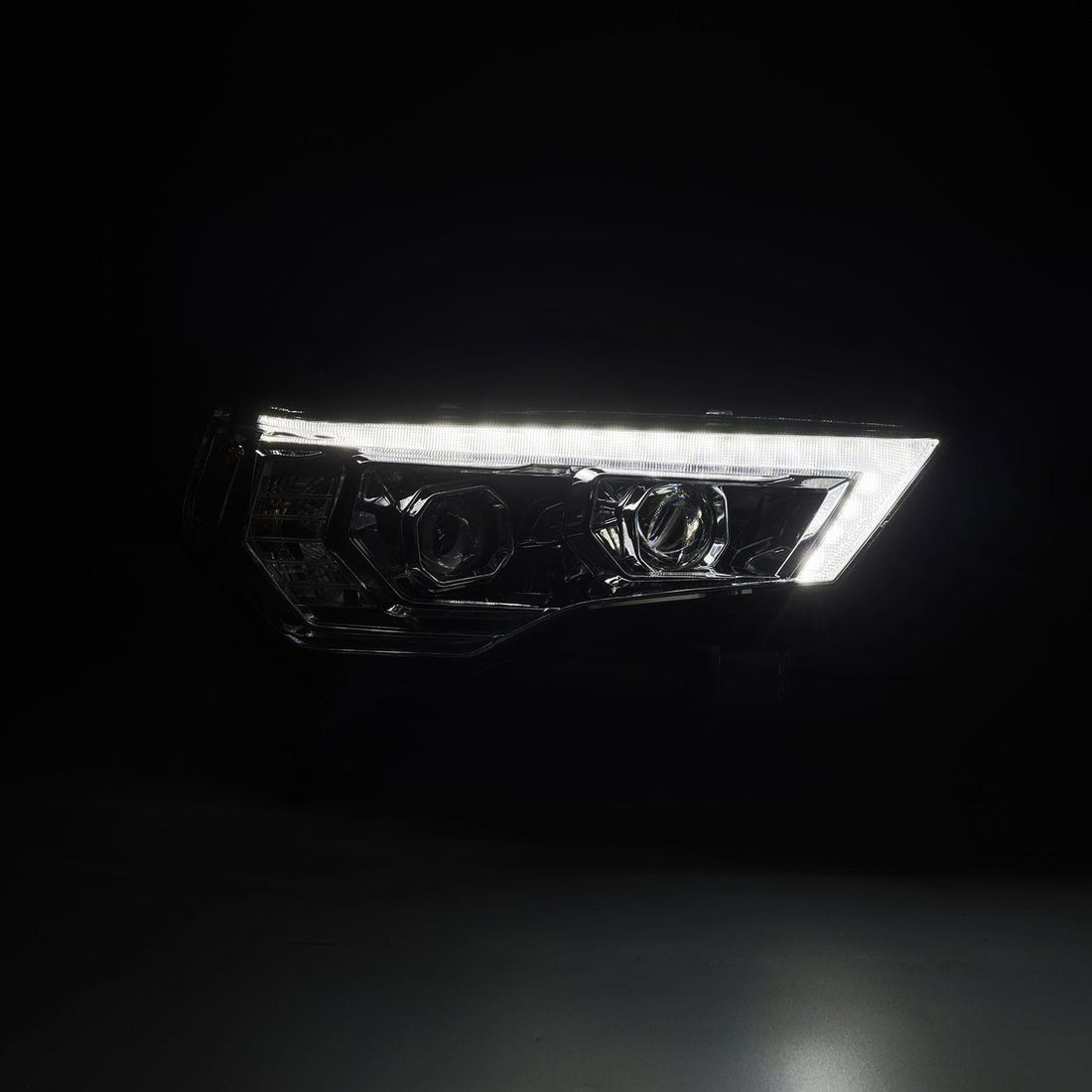 AlphaRex AlphaRex 880815 Headlight Assembly