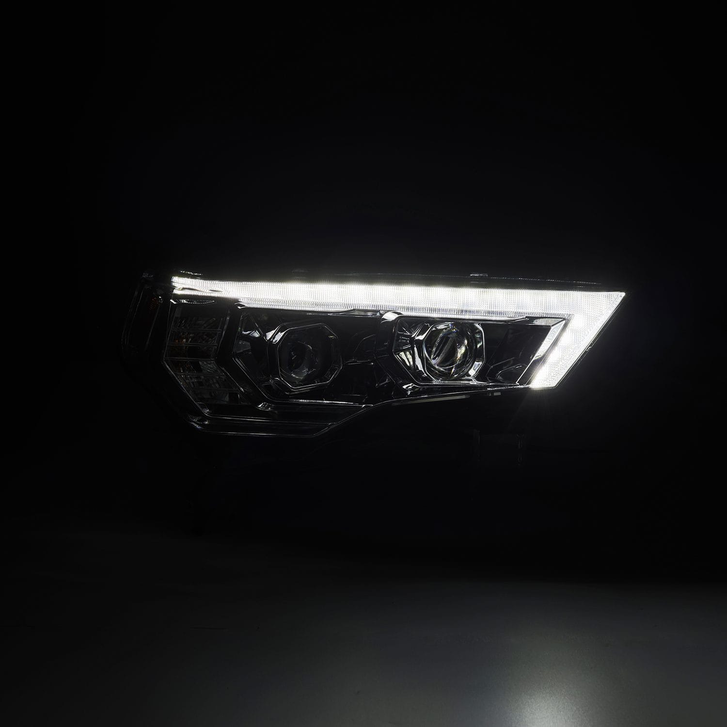 AlphaRex AlphaRex 880815 Headlight Assembly