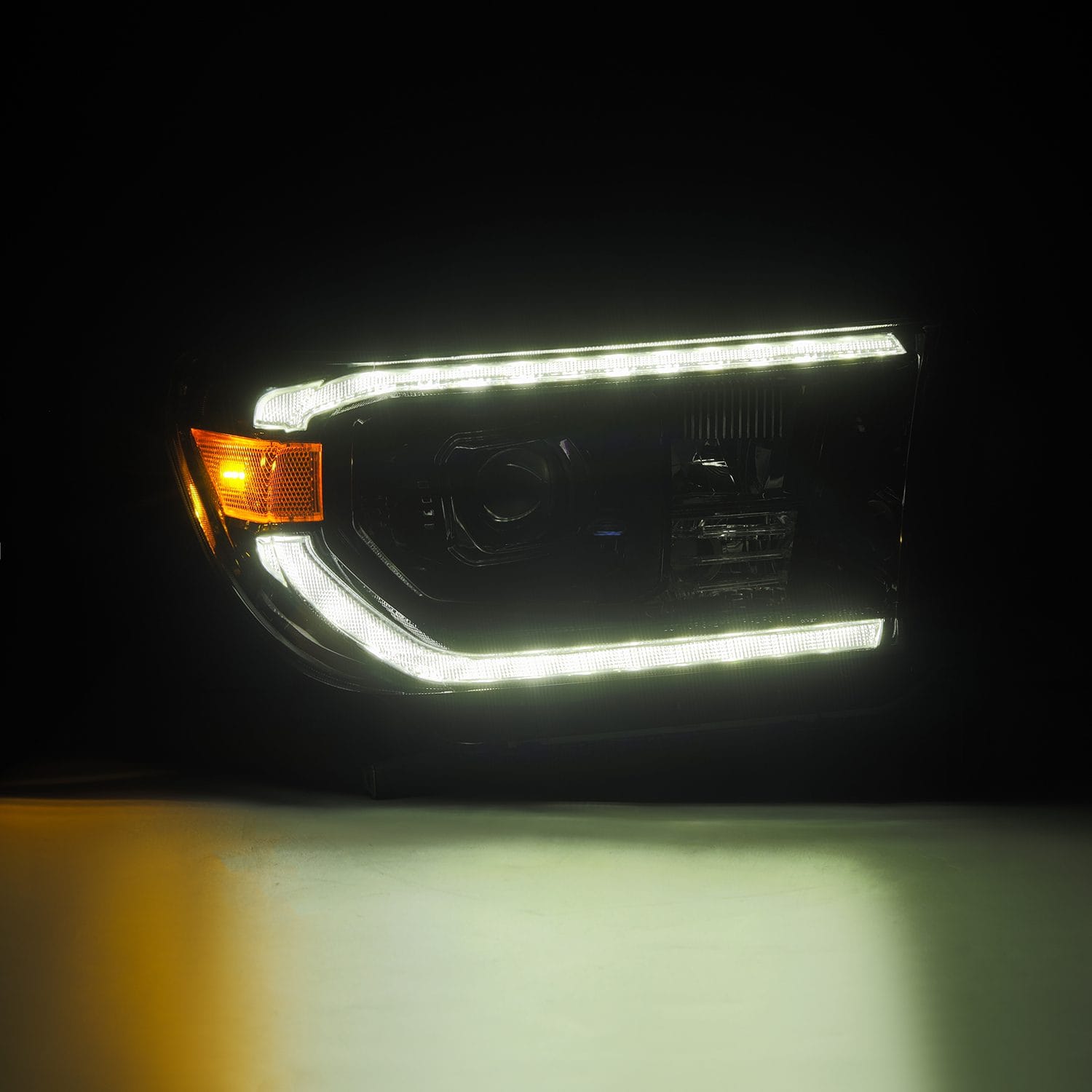 AlphaRex AlphaRex 880828 Headlight Assembly