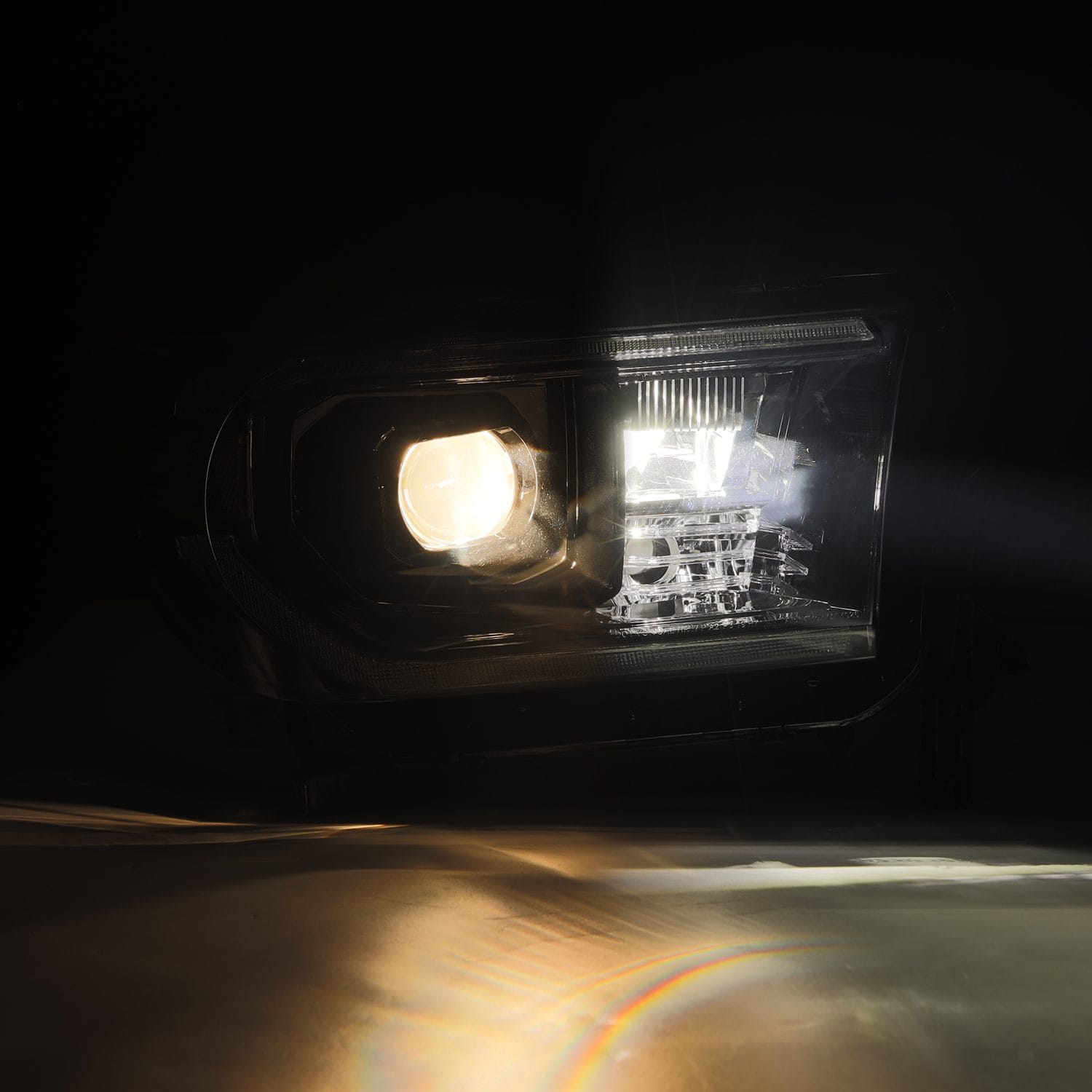 AlphaRex AlphaRex 880828 Headlight Assembly