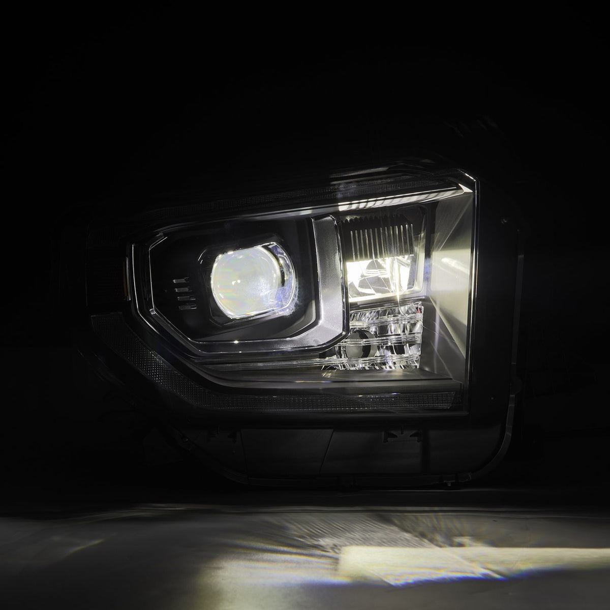 AlphaRex 880835 - Projector Headlights Black 2