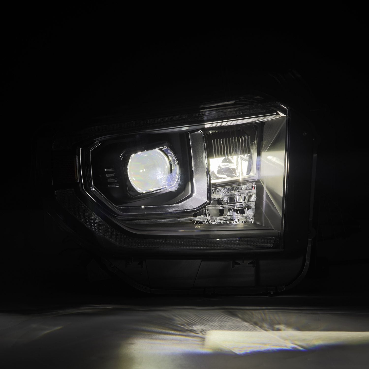 AlphaRex 880835 - Projector Headlights Black 2