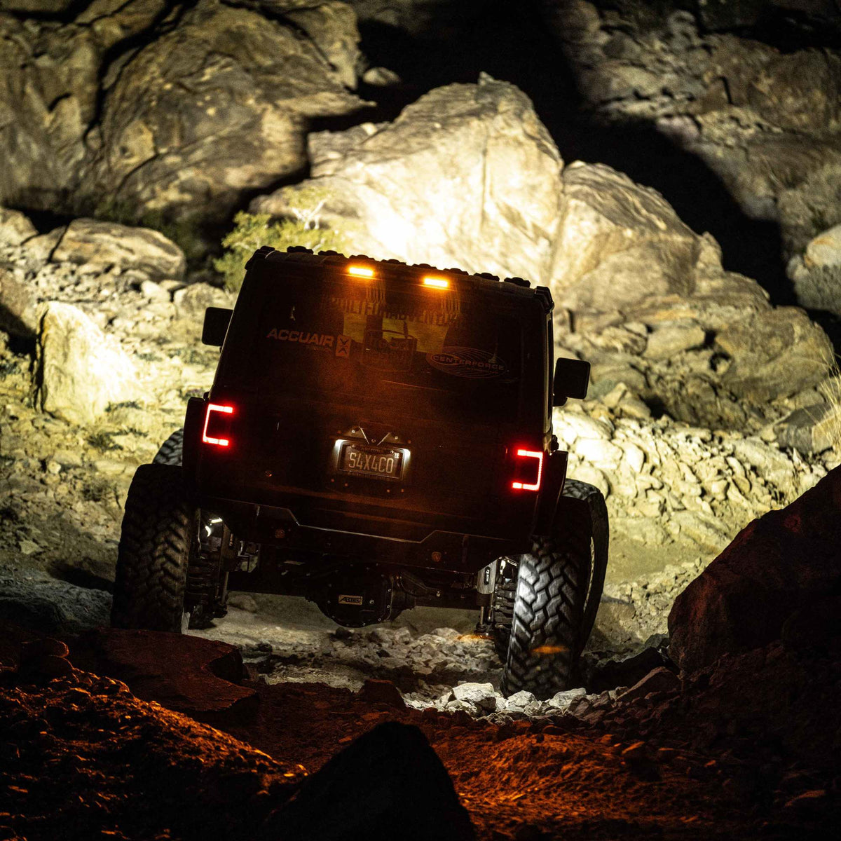 KC HiLiTES 98013 - 28" Chase LED Light Bar Kit - Rear-Facing - Multi-Fnctn - 18+ Jeep Wrangler JL 3