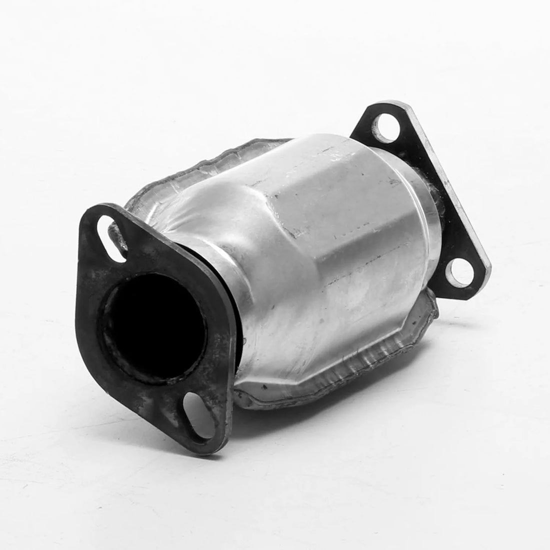 AP Exhaust 771330 2001-2005 Chrysler Sebring Catalytic Converter