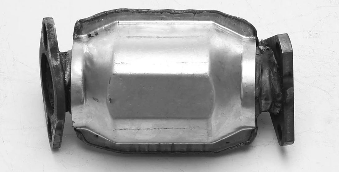 AP Exhaust 771330 2001-2005 Chrysler Sebring Catalytic Converter