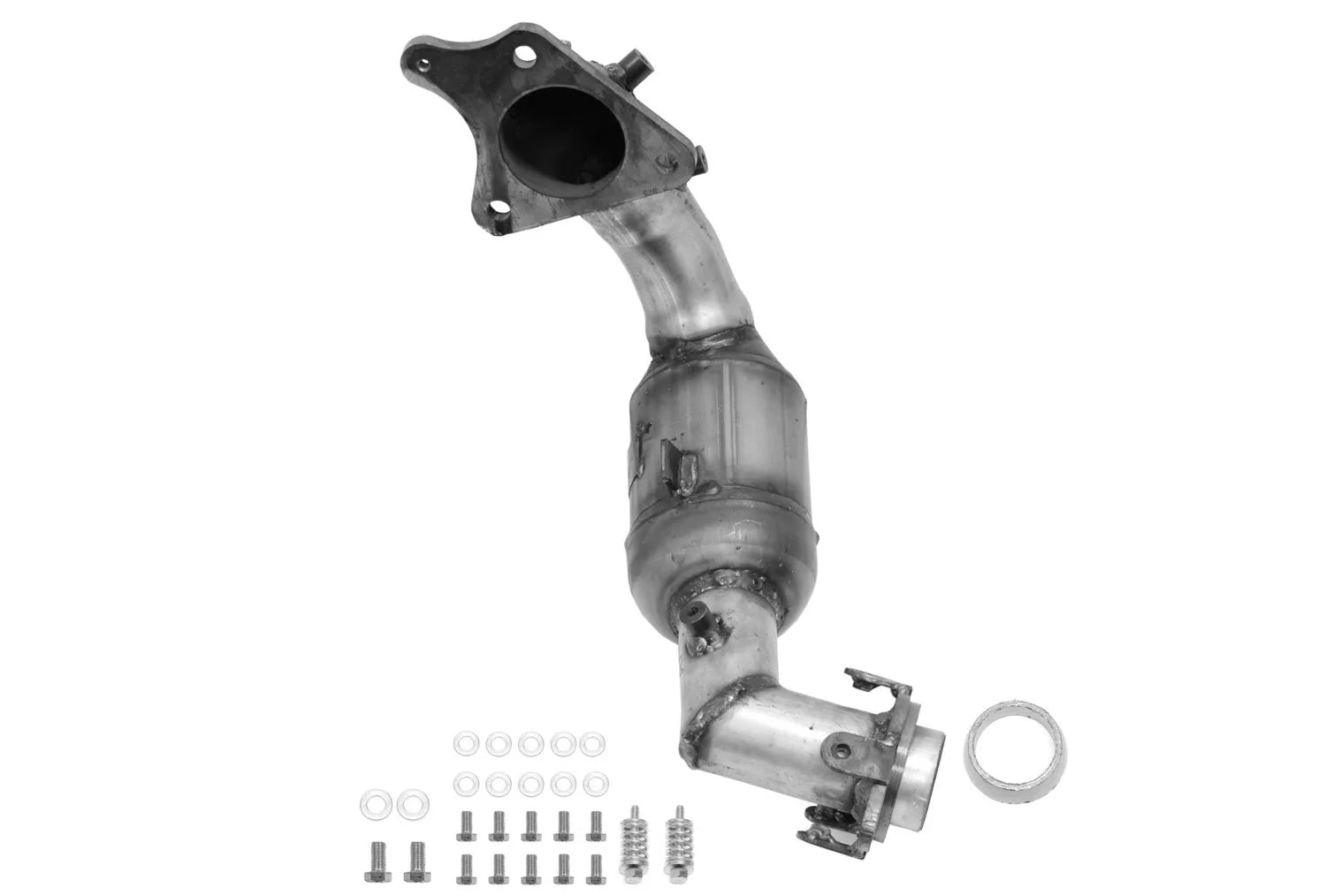 AP Exhaust 771535 2011-2017 Nissan Juke Catalytic Converter