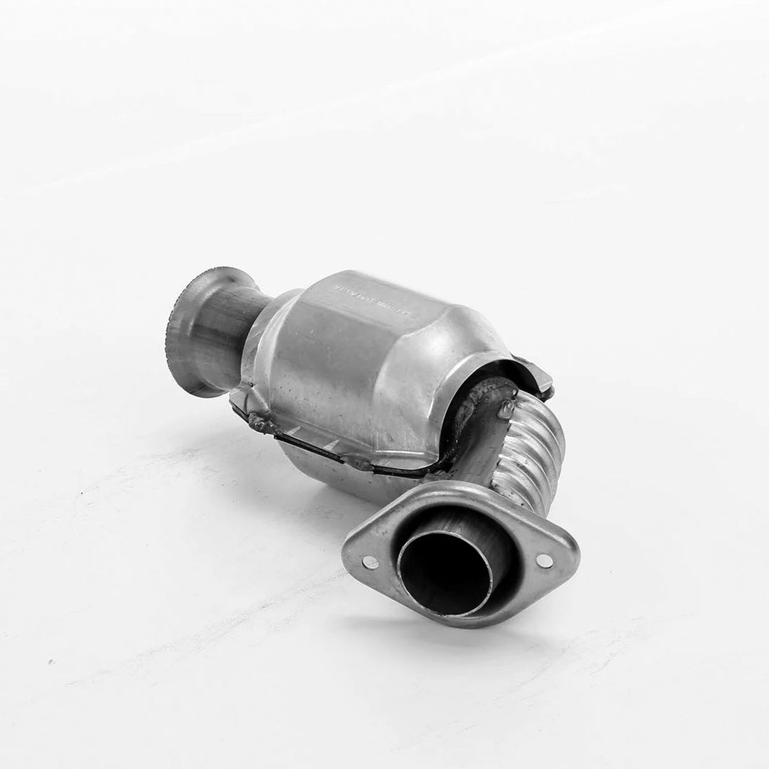AP Exhaust 774003 2002-2003 Jeep Liberty Catalytic Converter