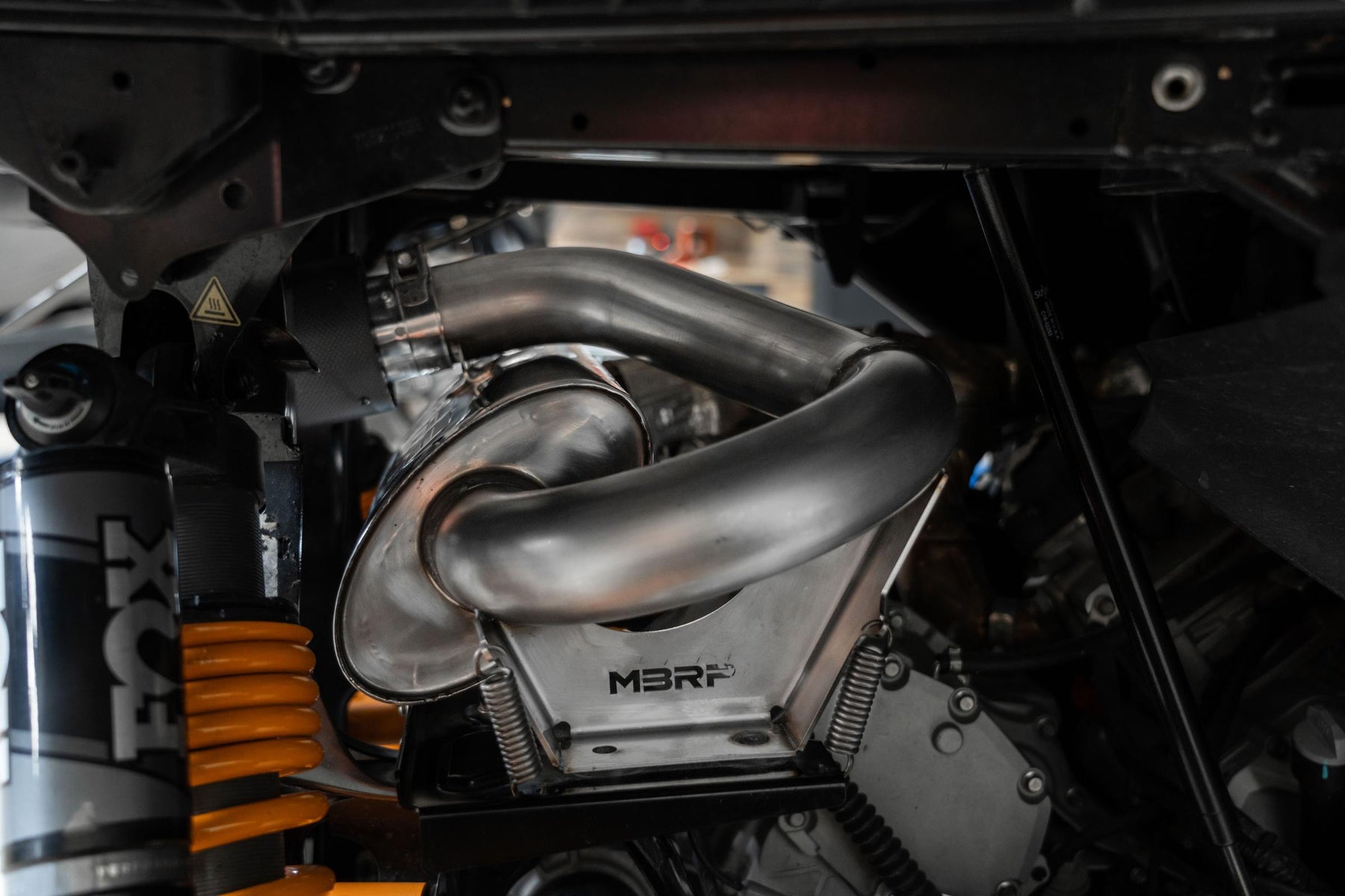 MBRP AT-9215PT - 21-Up CAN-AM Commander 1000R/ Maverick Sport 1000R Single Slip-on Center Exit Performance Series MBRP