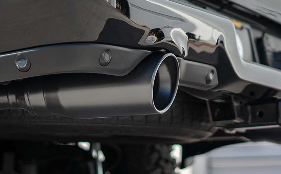 MagnaFlow Exhaust Products Exhaust MagnaFlow Exhaust Products 35236 - Single Exhaust Tip - 3in. Inlet/4in. Outlet