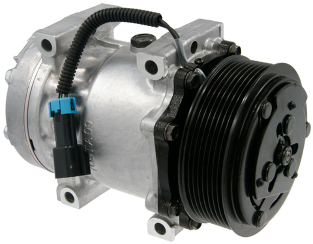 Four Seasons 58784 2002-2018 Freightliner M2 106 A