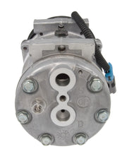 Four Seasons 58784 2002-2018 Freightliner M2 106 A