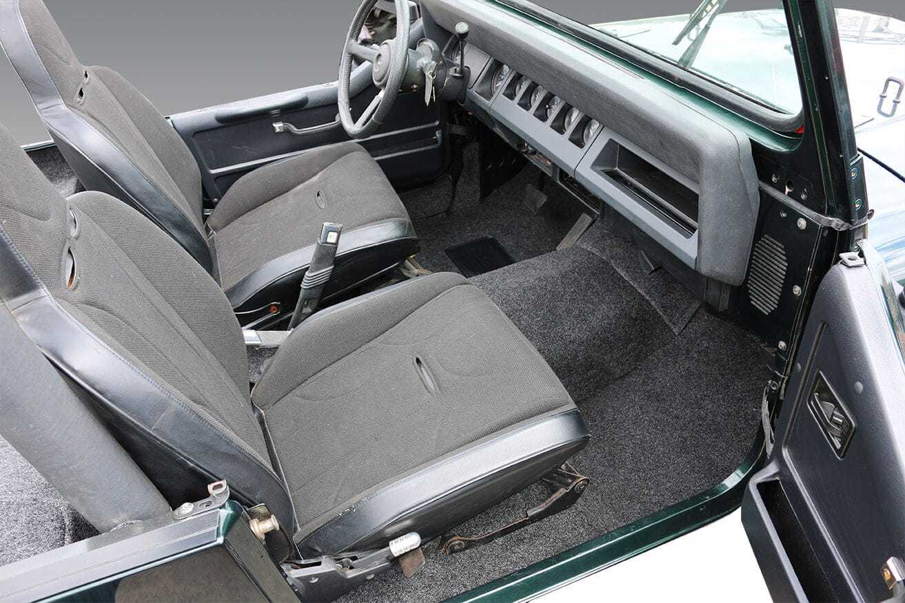 Husky Liners HBRCYJ76F - Floor Liner