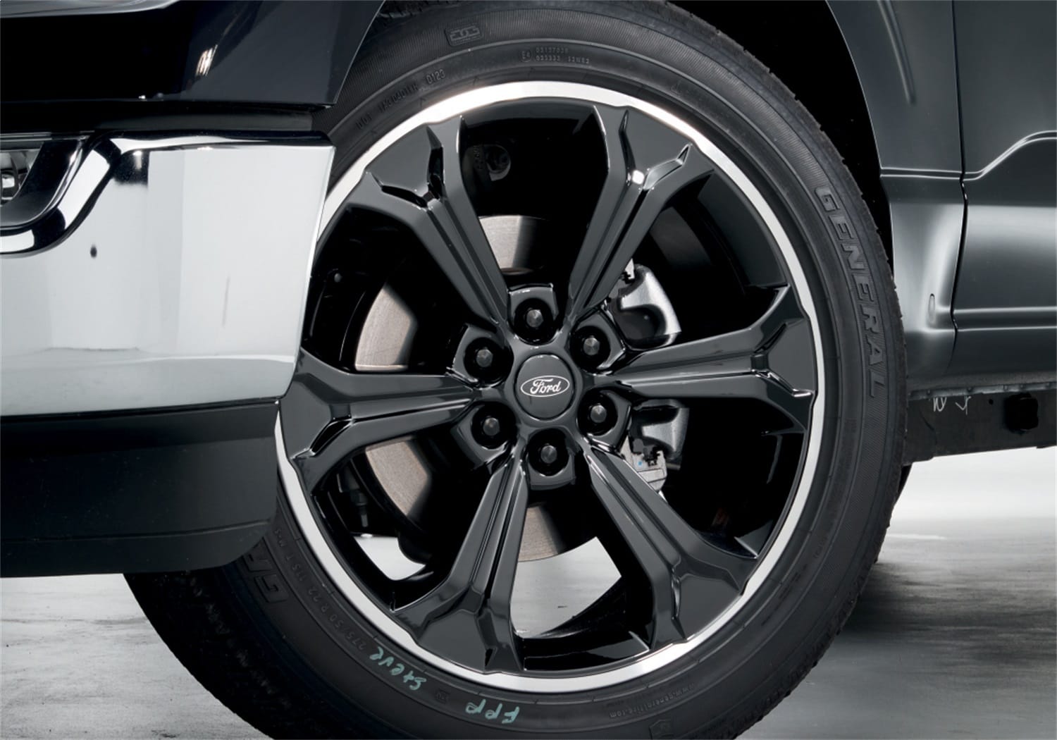 Ford Performance Ford Performance M-1007K-S2295B Wheel Kit
