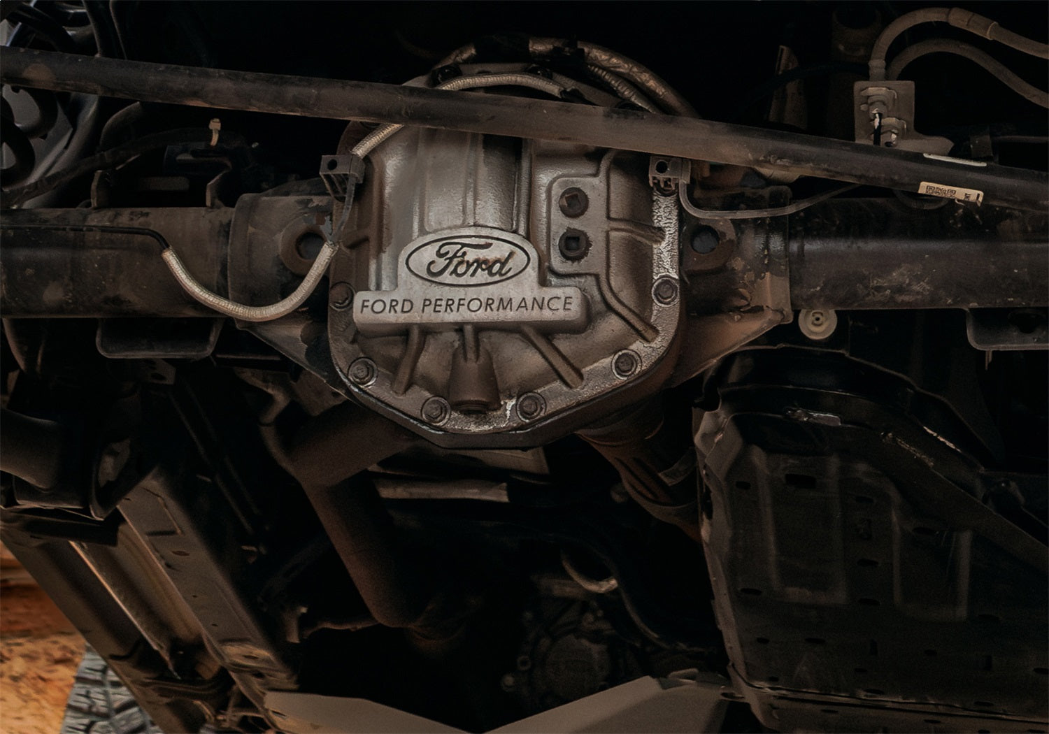 Ford Performance Ford Performance M-4033-BR Differential Cover
