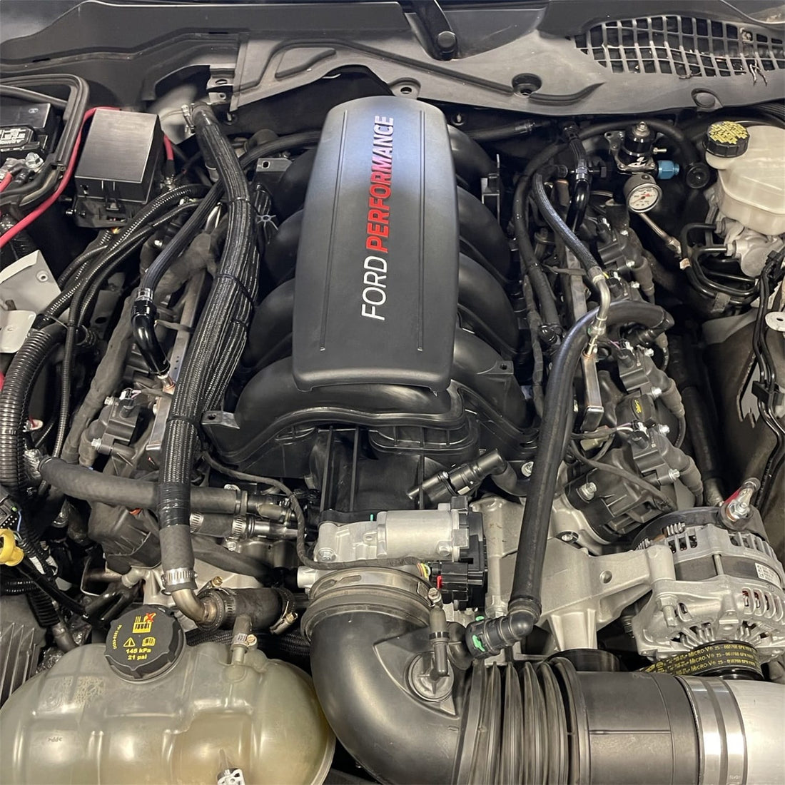 Ford Performance Ford Performance M-9424-73LP Engine Intake Manifold