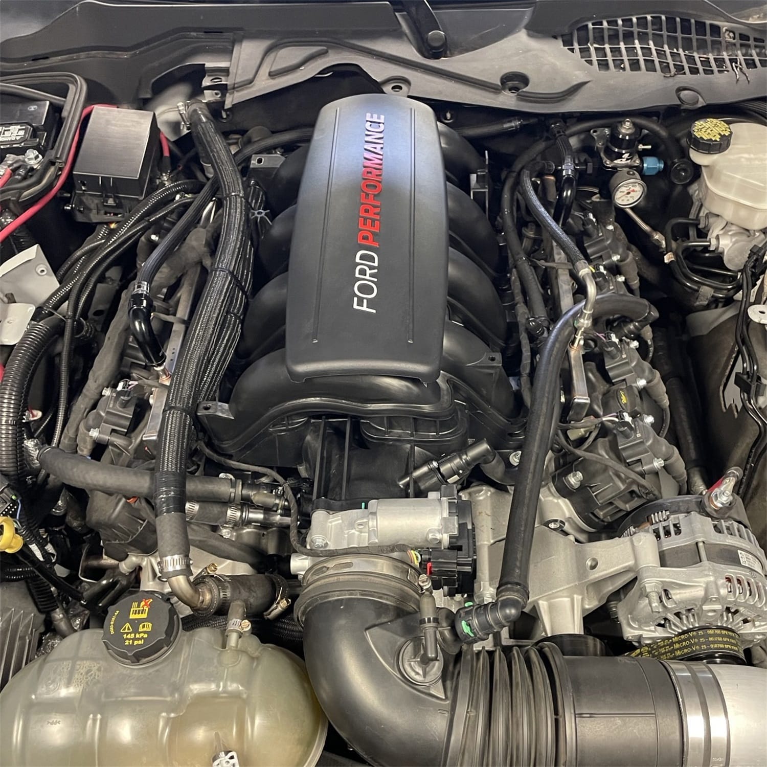 Ford Performance Ford Performance M-9424-73LP Engine Intake Manifold