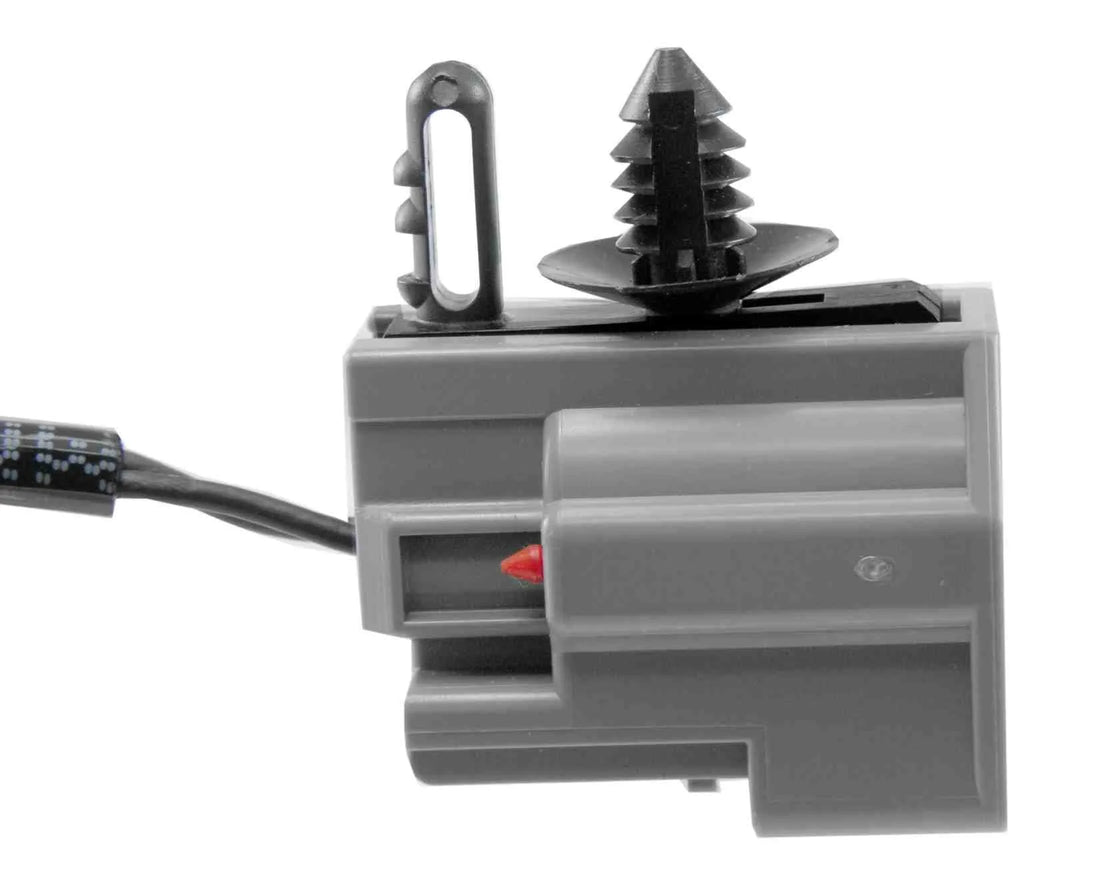 NTK EJ0005 2000-2005 Ford Focus Engine Cylinder Head Temperature Sensor