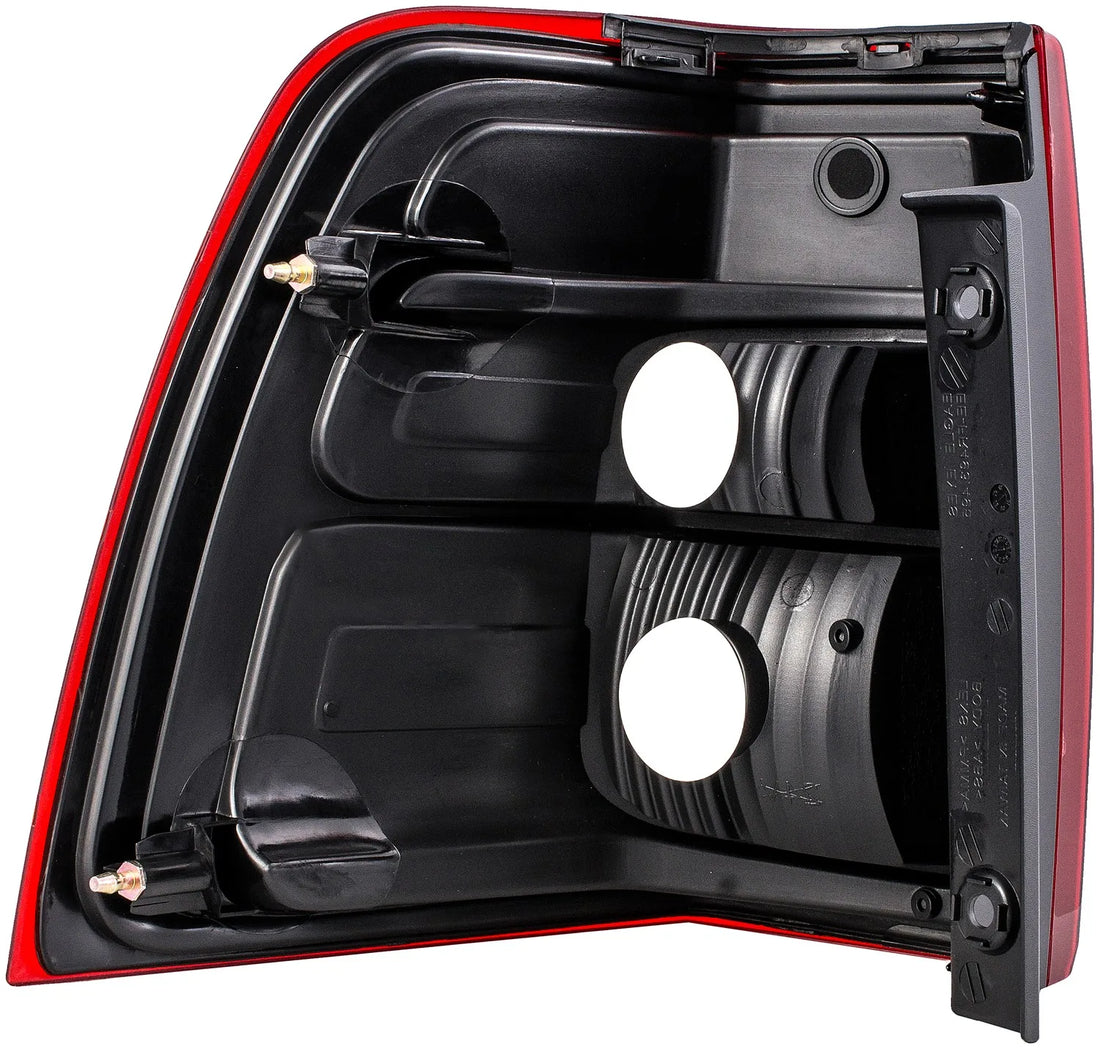 Dorman 1611314 2007-2008 Ford Expedition Tail Light Assembly
