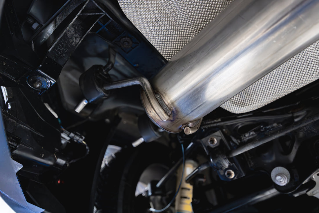 MBRP S44523CF - Exhaust System Kit