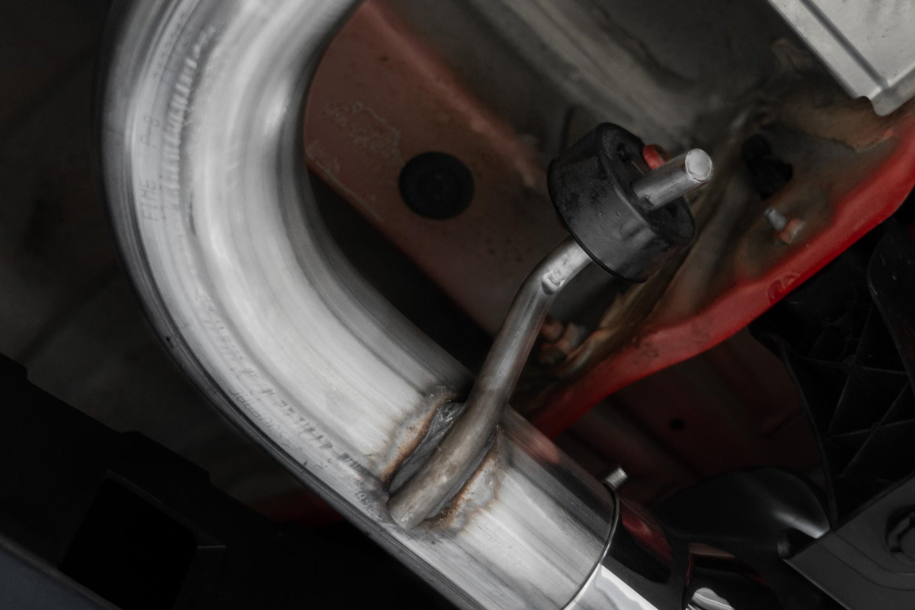 MBRP S48053CF T304 Stainless Steel 2.5 Inch Axle-Back Dual Split Rear with Carbon Fiber Tips