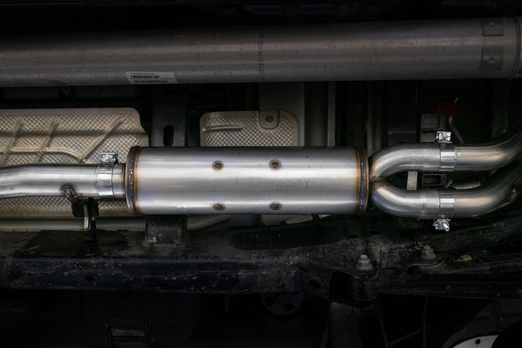 MBRP S5152AL - Cat Back Exhaust System Dual Split Rear Aluminized Steel For 19-24 RAM Hemi 1500 5.7L MBRP