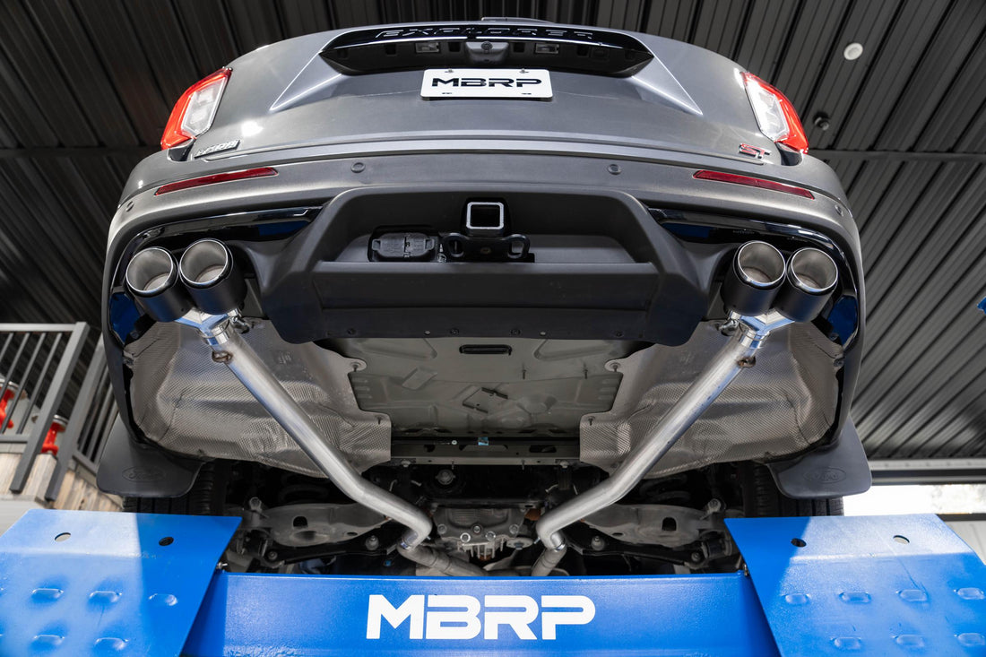 MBRP S52033CF - Axle-Back 2.5 inch Dual Rear Quad Carbon Fiber Tips (4) 4.0 inch OD Dual Out Explorer 20-Up Lincoln Aviator MBRP