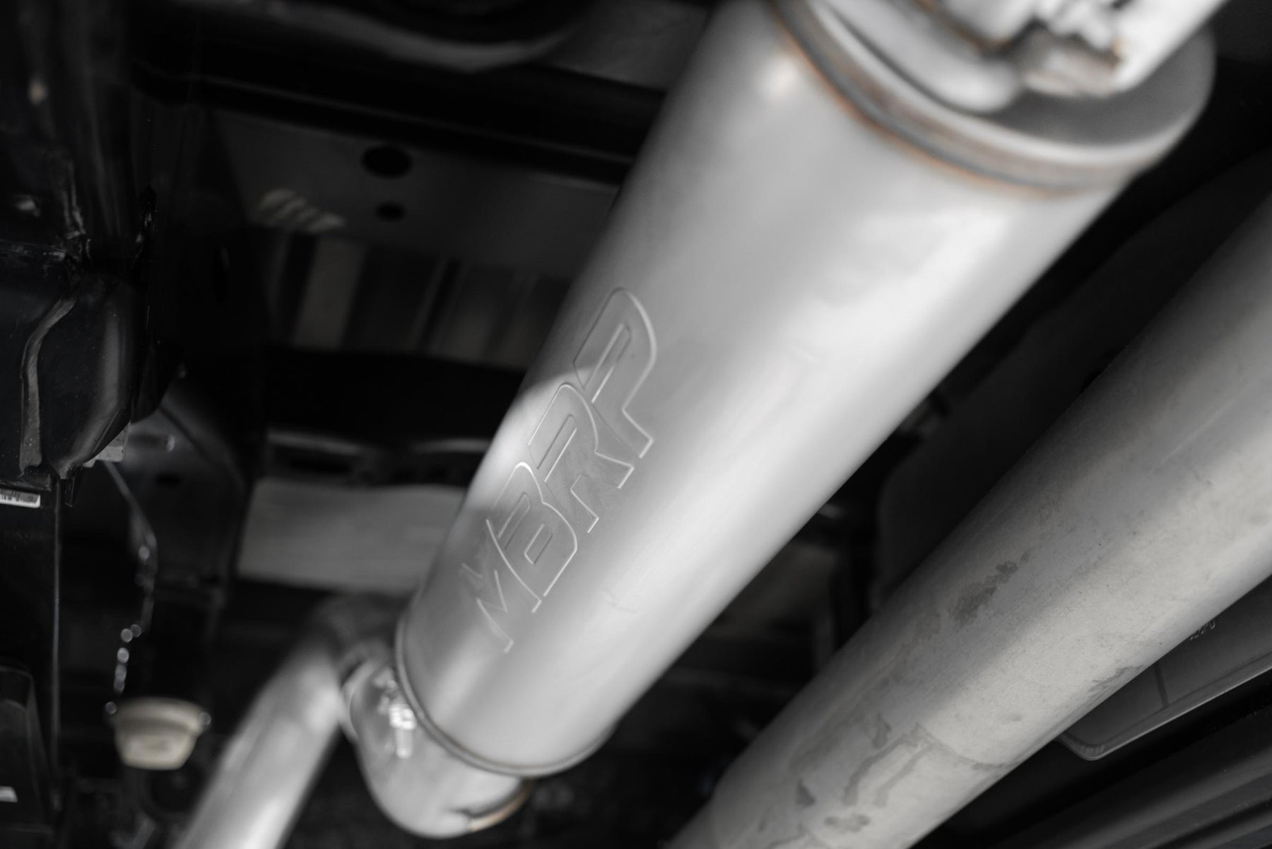 MBRP S5209AL - 21-Up Ford F-150 4 Inch Cat Back Single Side Race Version Aluminized Steel Exhaust System MBRP