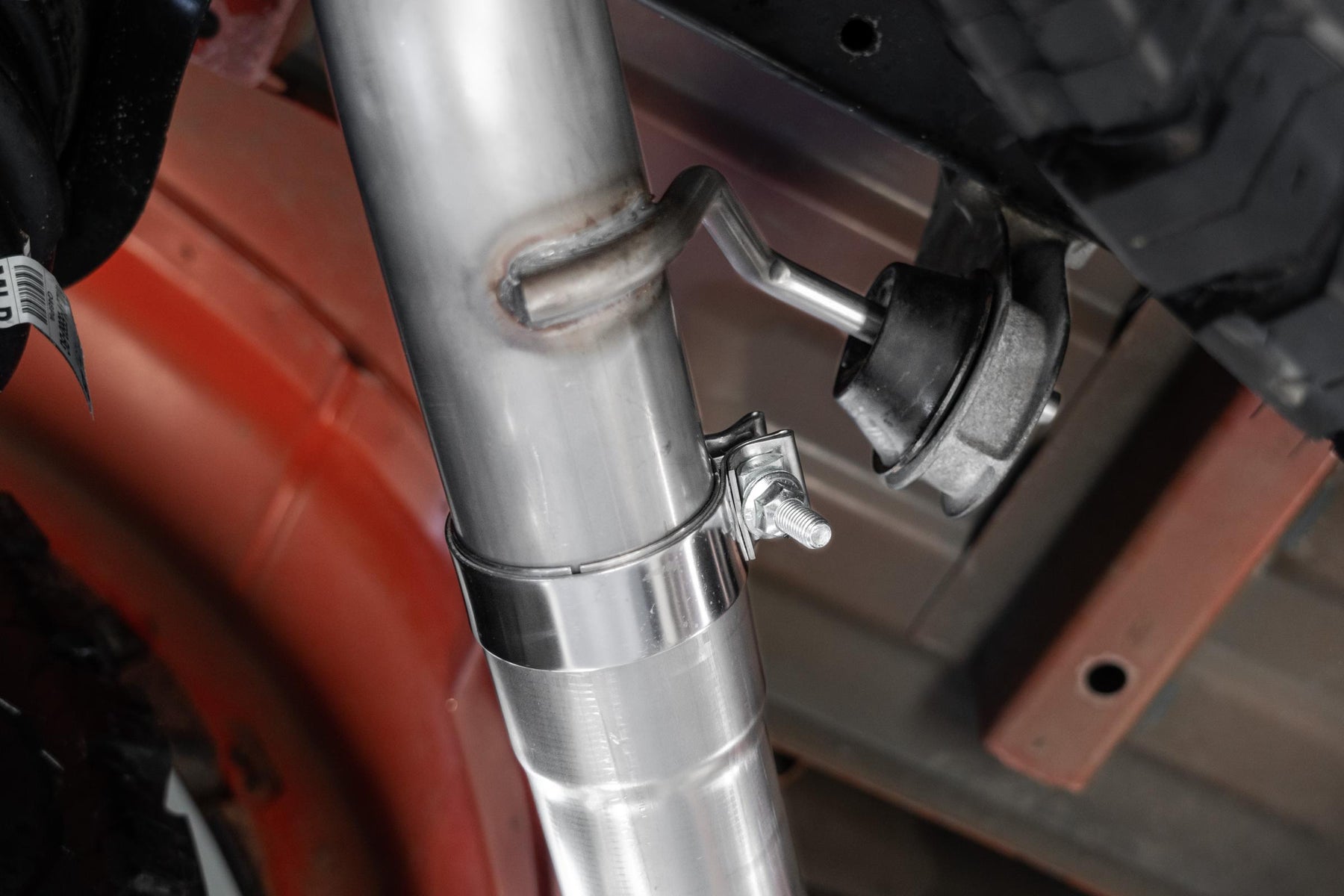 MBRP S52663CF 3 Inch Axle-Back Dual Rear Exit T304 Stainless Steel with Carbon Fiber Tips