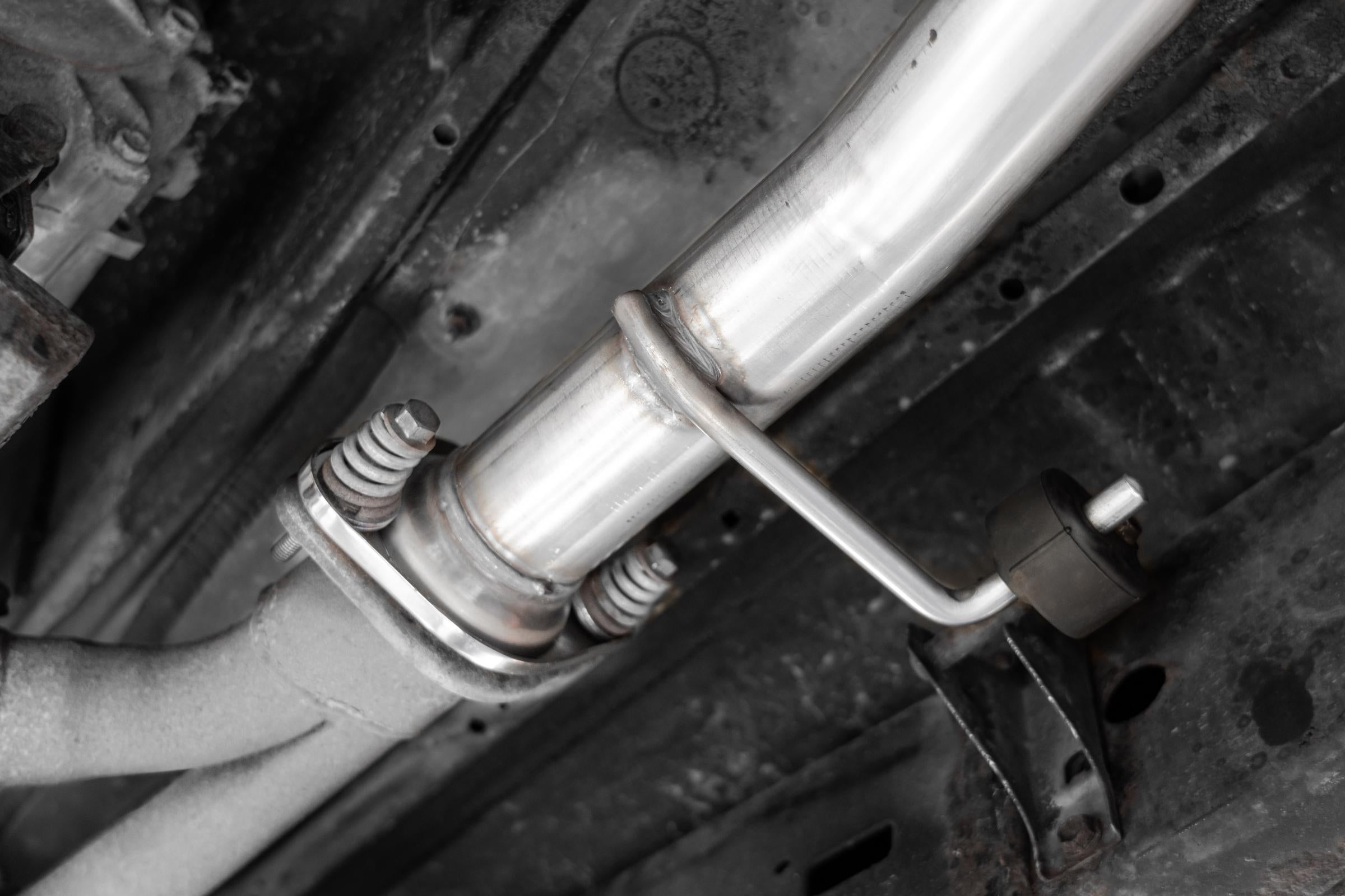 MBRP S5343AL - 03-24 Toyota 4Runner 11-16 Toyota Land Cruiser Prado Armor Lite Aluminized Steel 2.5 Inch Cat-Back High Clearance Turn Down Single Rear Exit MBRP Exhaust System 3