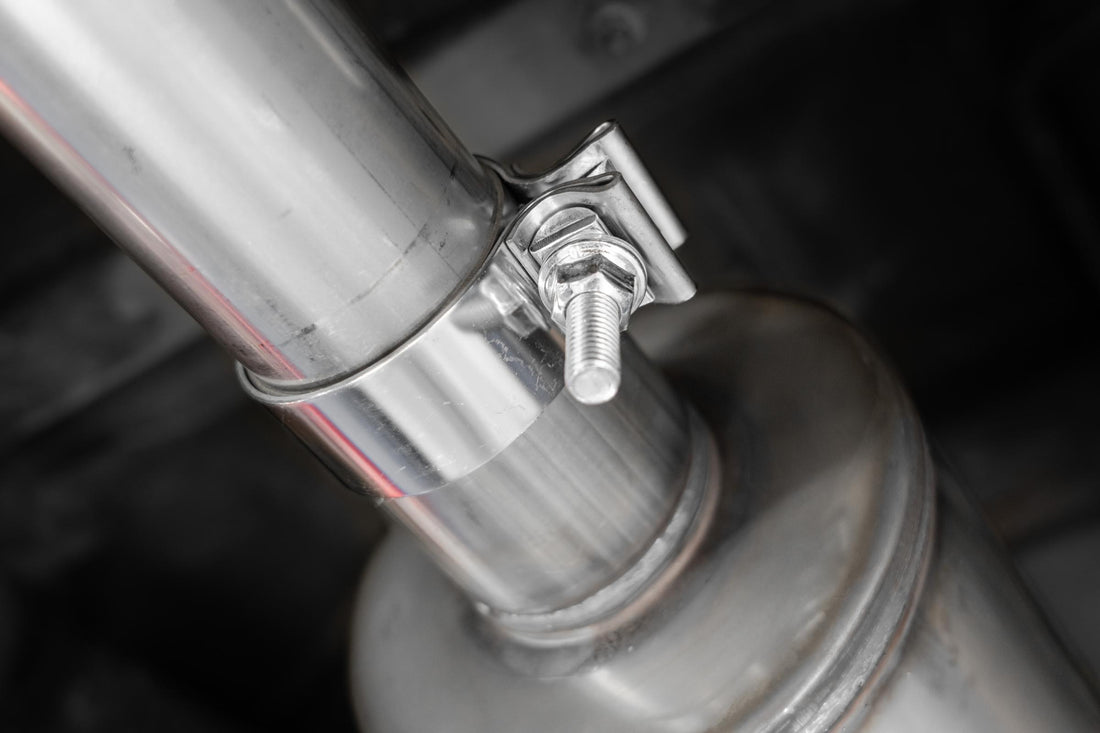 MBRP S5343AL - 03-24 Toyota 4Runner 11-16 Toyota Land Cruiser Prado Armor Lite Aluminized Steel 2.5 Inch Cat-Back High Clearance Turn Down Single Rear Exit MBRP Exhaust System 4